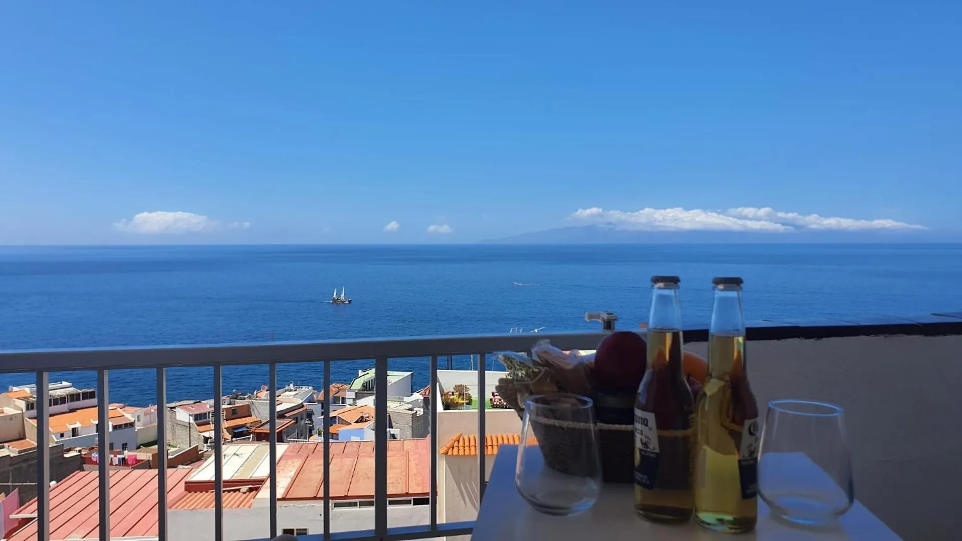 Sea View And Relax Puerto Santiago Apartment Puerto de Santiago  Spain